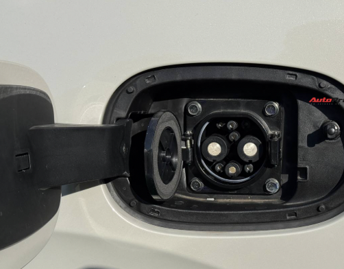 Xevaban.com 214 Giải Phóng là đơn vị chuyên cung cấp đồ chơi bingo, phụ kiện bingo, phụ kiện oto, đồ chơi oto, xevaban, 214 giải phóng, nắp cổng sạc bingo, nắp sạc bingo, nắp ổ sạc bingo.